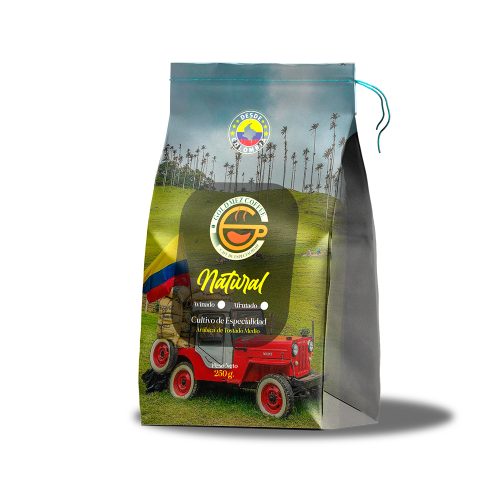 Empaque de café natural de 250 gramos de Goldmez, mostrando el diseño elegante y los detalles del producto.